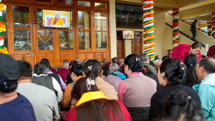 Le Yoga De L Ins Parabilit Du Sa Saintet Le E Dala Lama