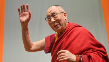 Sa Sainteté le Dalaï-Lama félicite le Premier Ministre de l'Inde à l'occasion de son anniversaire.