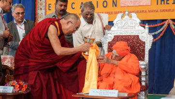Sa Sainteté pleure le décès de Sri Shivakumara Swamiji