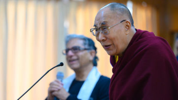 Deepak Chopra et ses sympathisants rencontrent Sa Sainteté le Dalaï-Lama