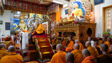 Enseignement de la Guirlande de joyaux de Nagarjuna 