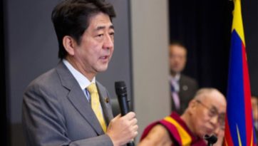 Sa Sainteté présente ses condoléances à l'ancien Premier ministre Shinzo Abe