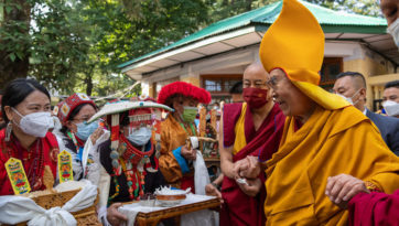 Prières pour la longue vie de Sa Sainteté le Dalaï-Lama