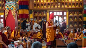 Prières de longue vie offertes par la tradition nyingma