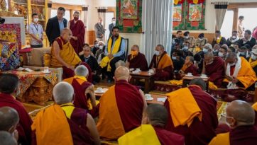 Sa Sainteté le Dalaï-Lama arrive au Ladakh 