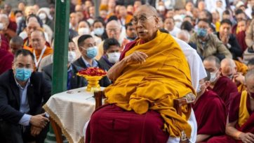 Prières pour la paix sous l'arbre de la Bodhi