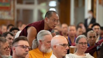 Rencontres lors d’une conférence sur l'impact des pratiques contemplatives