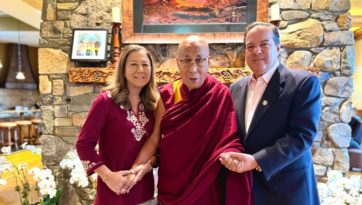 Sa Sainteté le Dalaï Lama quitte le nord de l'État de New York