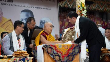 Célébration du 90ème anniversaire de Sa Sainteté le Dalaï Lama et de l'année de la compassion