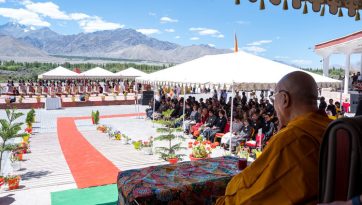 Déjeuner festif au Sindhu Ghat de Leh