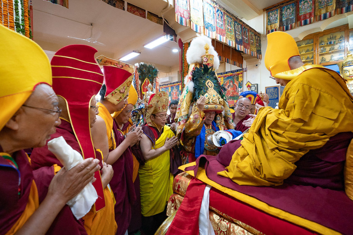 Conférences de Dharmacharya Ken Holmes   Vérités relative et ultime , Nature de Bouddha 2019-05-17-Dharamsala-G10DSC02502