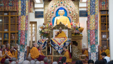 Entrée dans la voie médiane