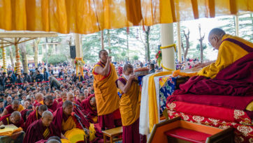 Contes des vies antérieures et Ode au Bouddha 