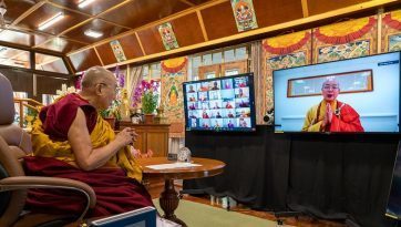 Les Trois Entraînements dans les traditions pali et sanskrite du bouddhisme