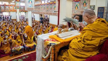 Les Etapes concises vers l'éveil et transmission d'Avalokiteshvara Jinasagara