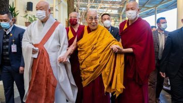 Les Stances fondamentales de la voie médiane de Nagarjuna